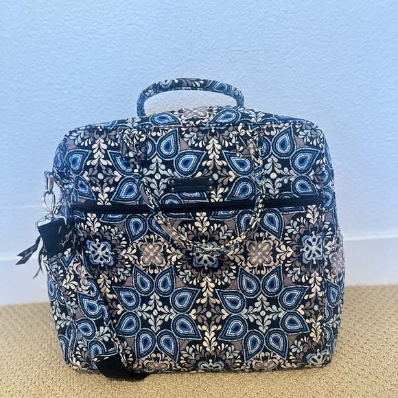 Vera Bradley Travel Bag - Picture 1 of 4